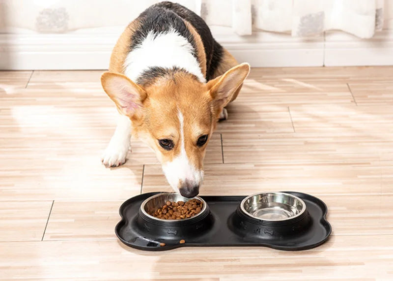 Comedero anti deslizante de acero inoxidable con goma en forma de hueso